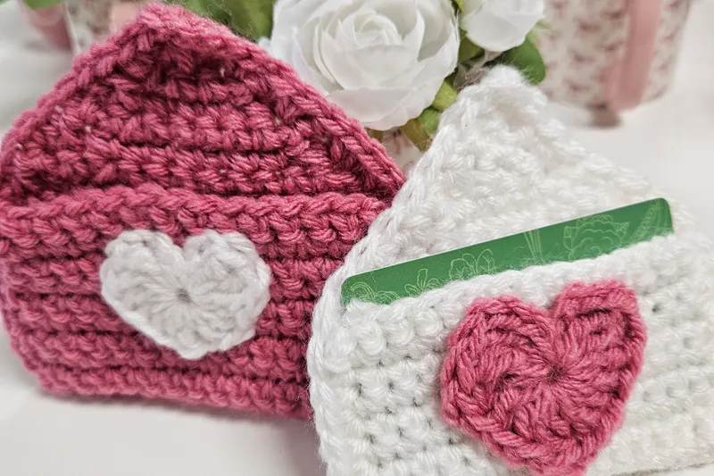 🧶 Crochet Valentine’s Envelope – Gift Card Holder