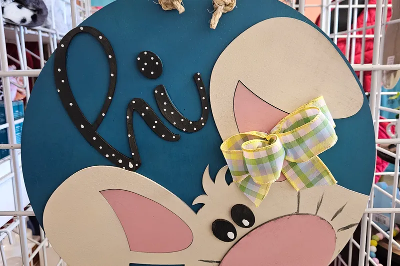 🐰 Wooden “Hi” Bunny Door Sign