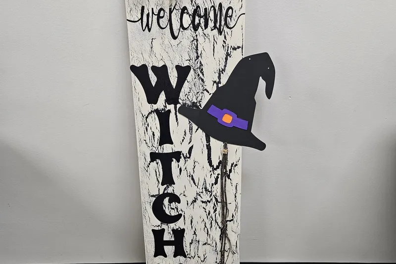 π» Halloween Porch Leaner Workshop